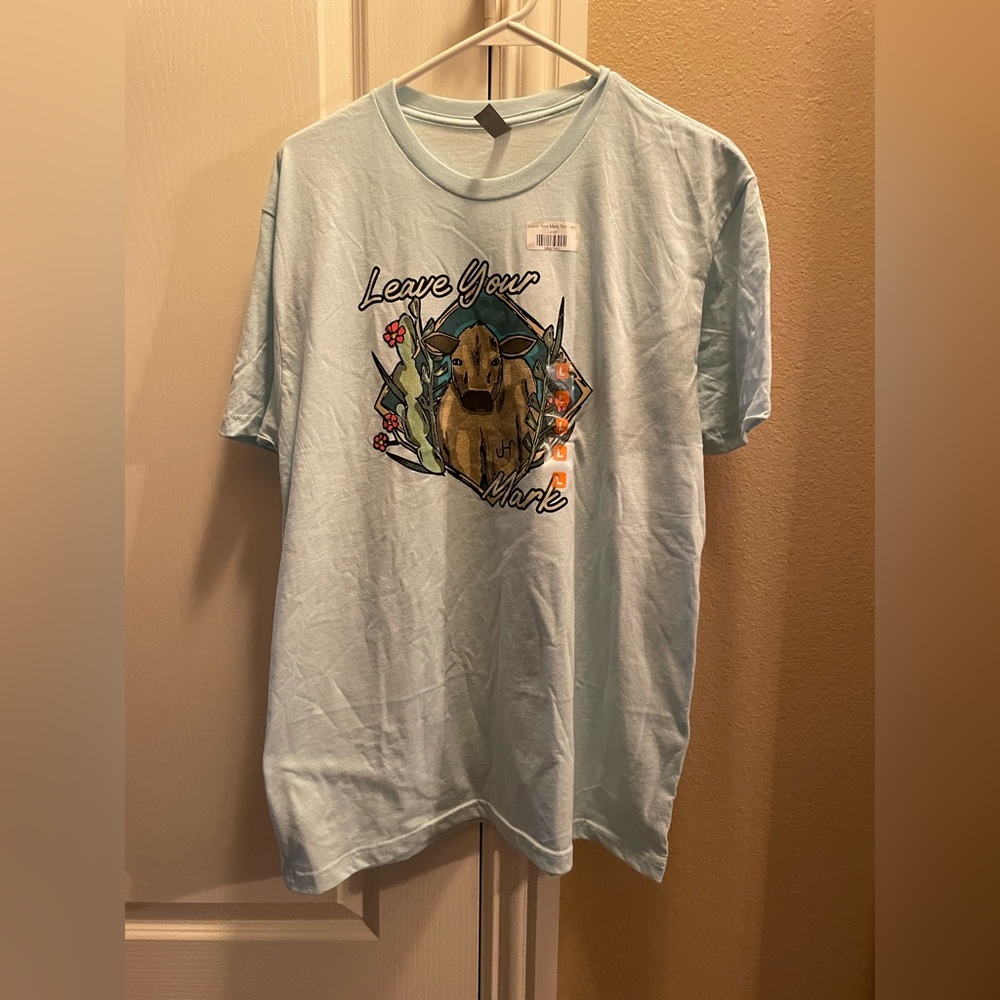BRAND NEW Country Graphic Tee